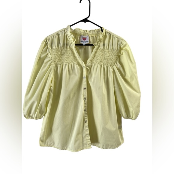 hester & orchard Tops - Hester & Orchard yellow button down blouse